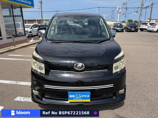 2010 Toyota Voxy