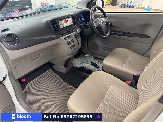 2013 Daihatsu Mira ES