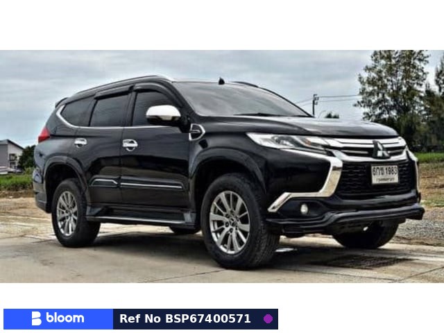 2017 Mitsubishi Pajero