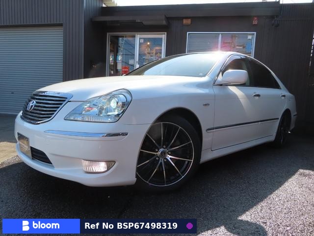 2004 Toyota Crown Majesta