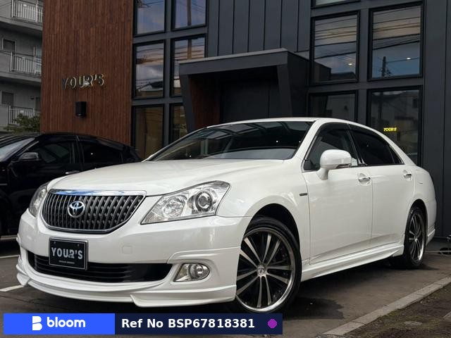 2011 Toyota Crown Majesta