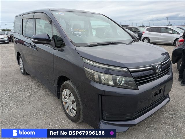 2014 Toyota Voxy