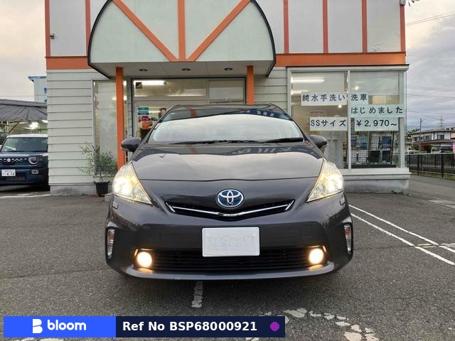 2012 Toyota Prius Alpha