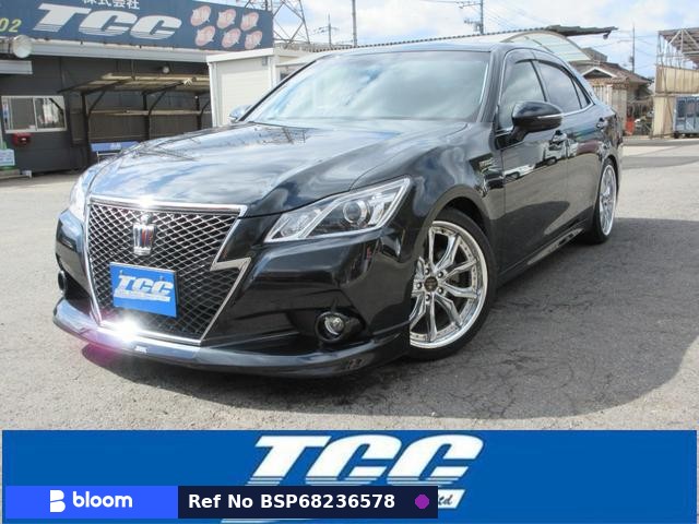 2013 Toyota Crown Hybrid