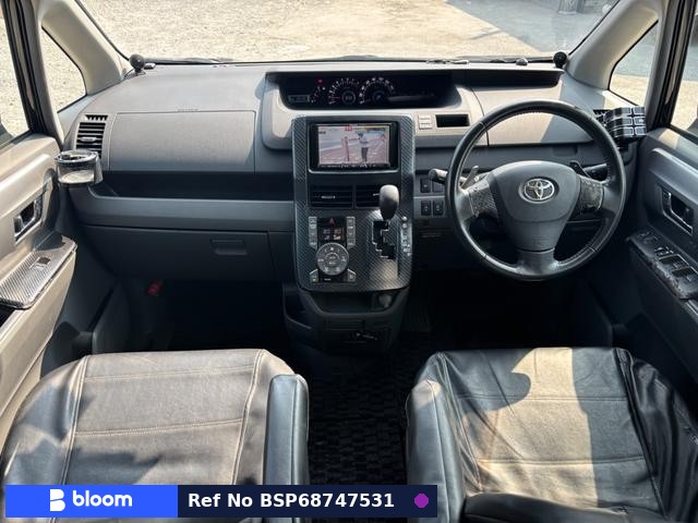 2008 Toyota Voxy