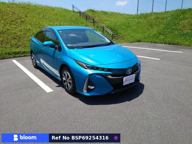 2017 Toyota Prius PHV