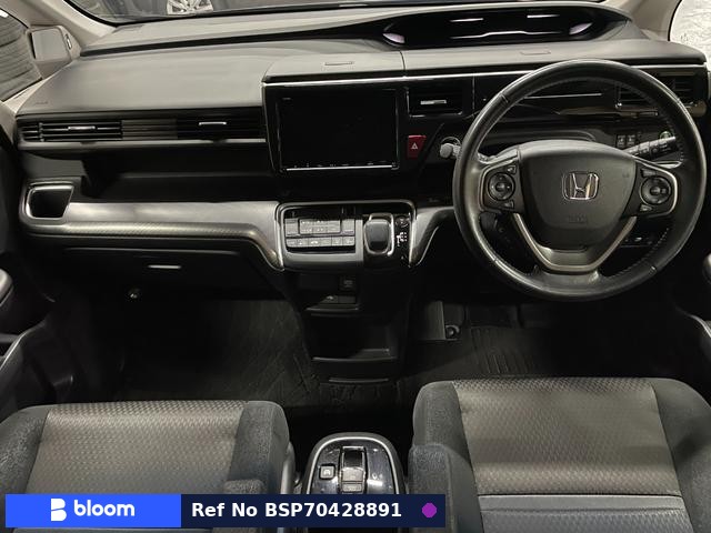2019 Honda Stepwagon Spada