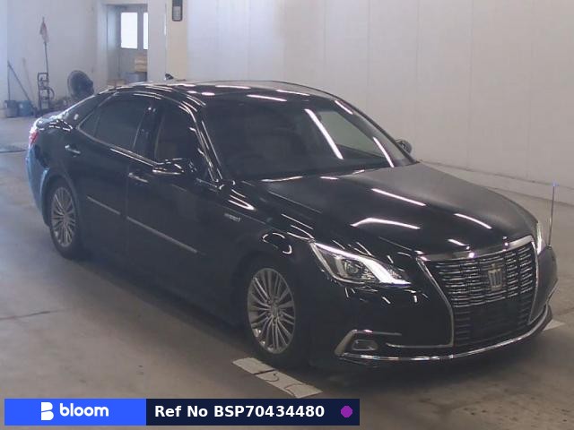 2016 Toyota Crown Hybrid