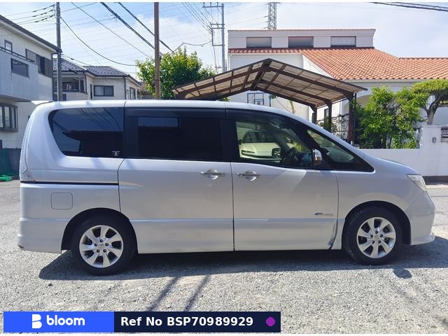 2013 Nissan Serena