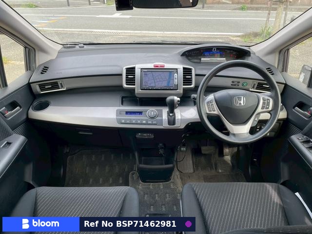 2015 Honda Freed Hybrid