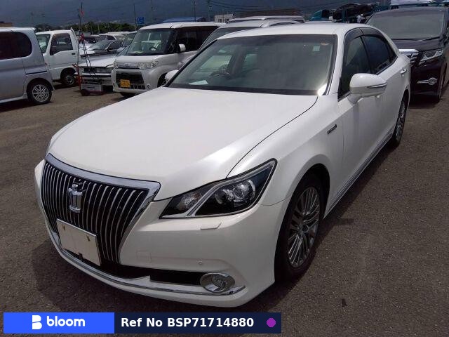 2013 Toyota Crown Majesta
