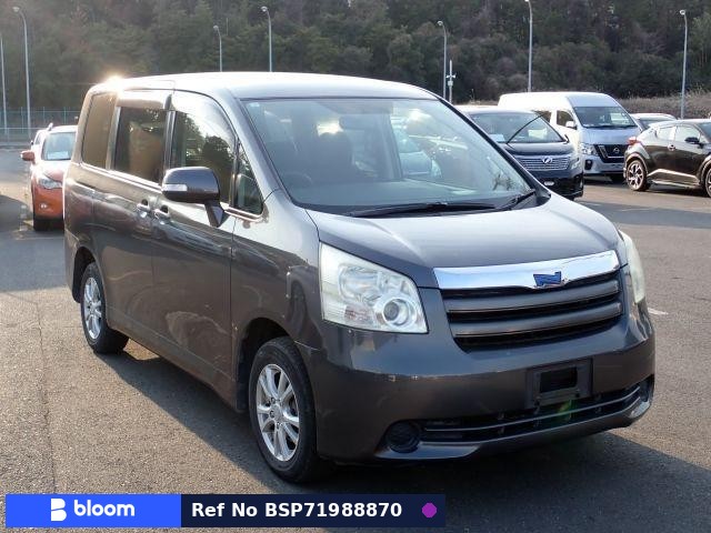 2009 Toyota Noah