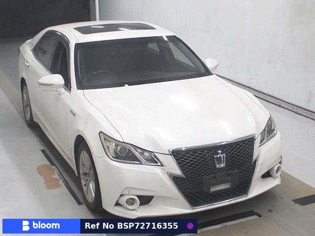 2014 Toyota Crown