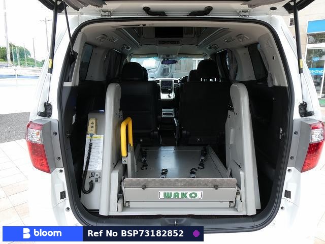 2014 Toyota Alphard