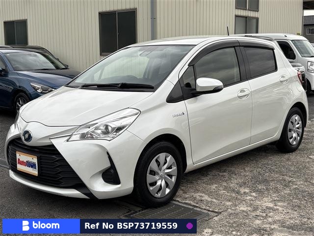 2017 Toyota Vitz
