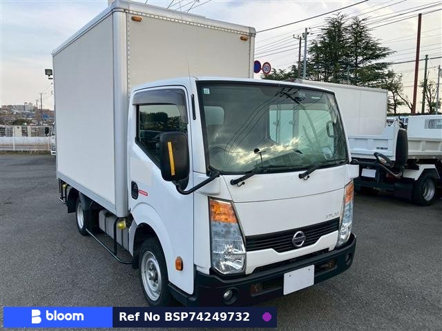 2015 Nissan Atlas Truck