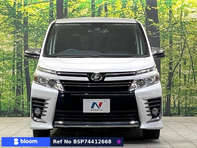 2016 Toyota Voxy
