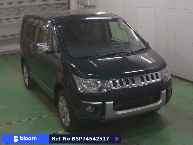 2016 Mitsubishi Delica D5
