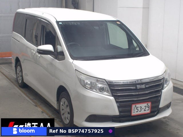 2017 Toyota Noah