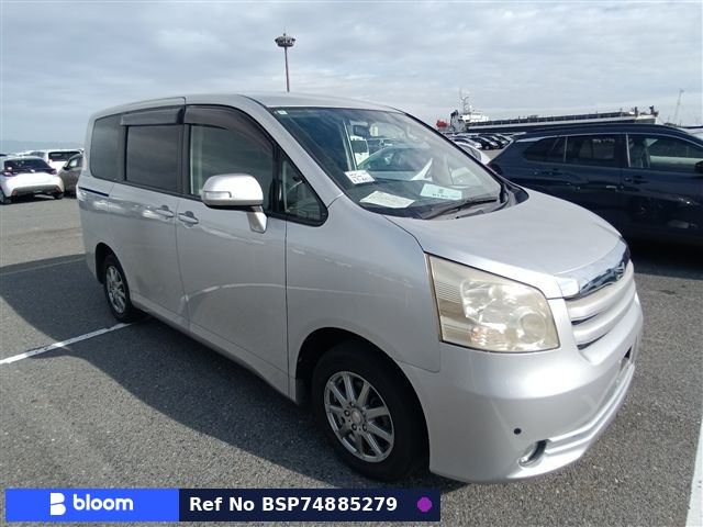 2007 Toyota Noah