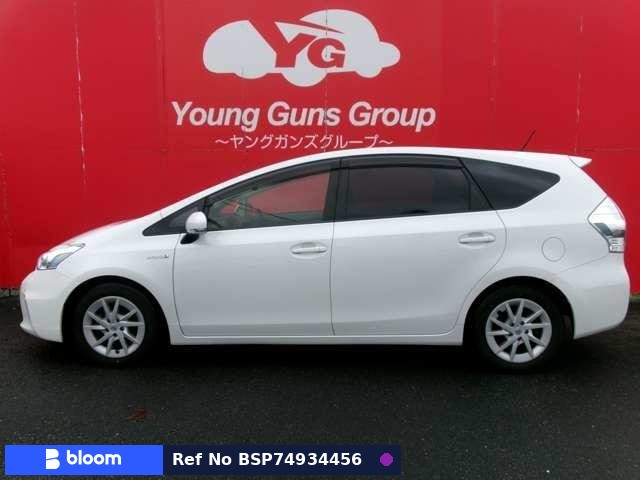 2014 Toyota Prius Alpha