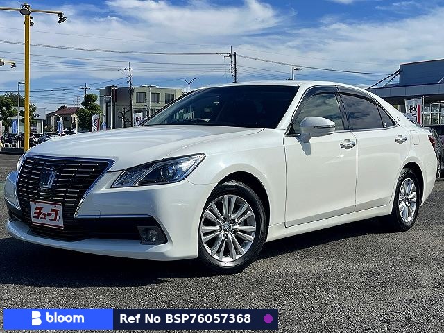 2015 Toyota Crown