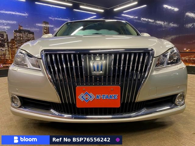 2015 Toyota Crown Majesta