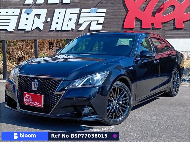 2015 Toyota Crown Hybrid