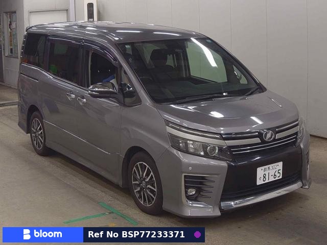 2017 Toyota Voxy