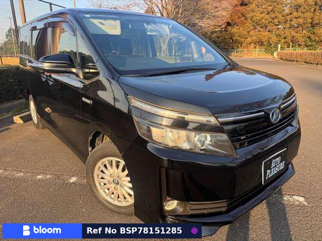 2014 Toyota Voxy