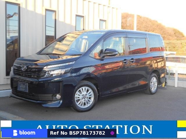 2014 Toyota Voxy