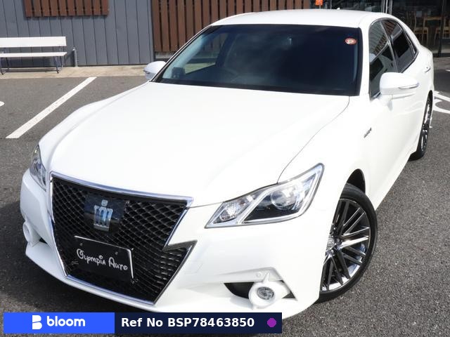 2013 Toyota Crown Hybrid