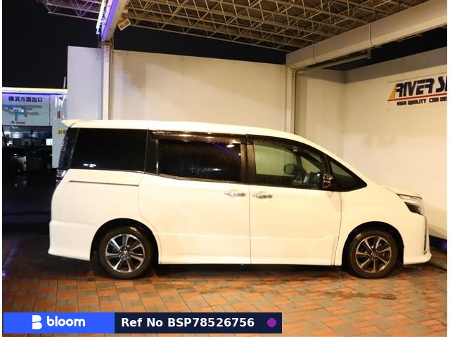 2019 Toyota Voxy