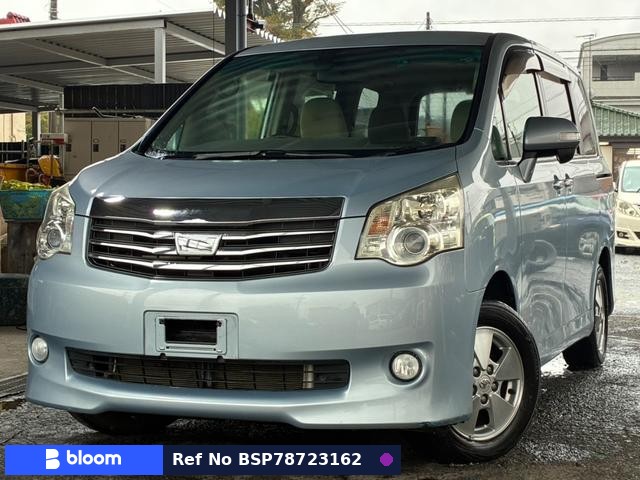 2010 Toyota Noah