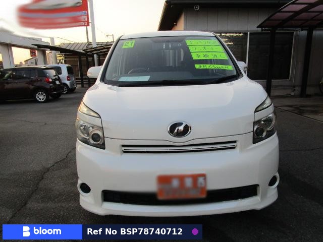 2009 Toyota Voxy