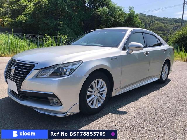 2014 Toyota Crown Hybrid