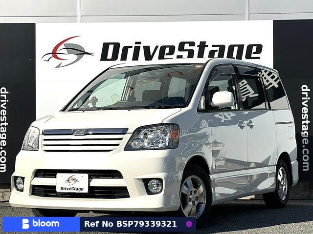 2002 Toyota Noah
