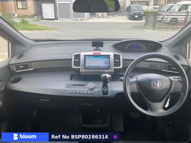 2012 Honda Freed Spike