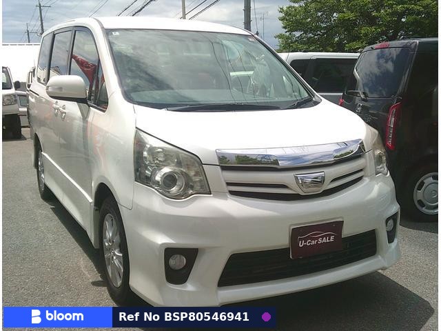 2013 Toyota Noah