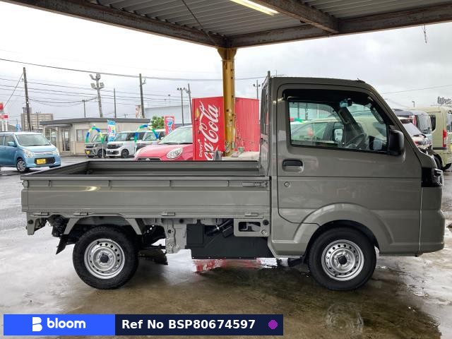2026 Nissan Clipper Truck