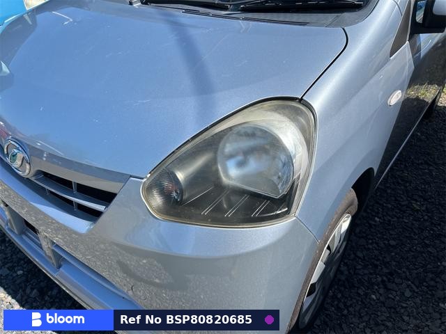 2011 Daihatsu Mira ES
