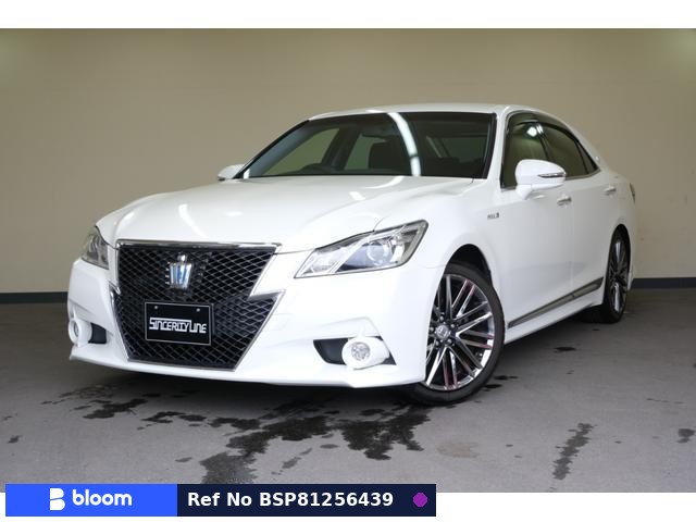 2014 Toyota Crown Hybrid