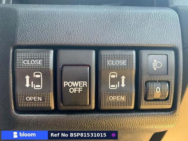2015 Mazda Premacy