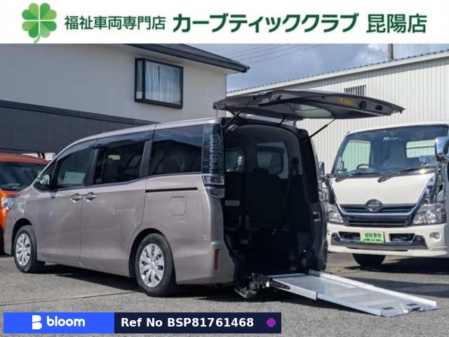 2019 Toyota Voxy