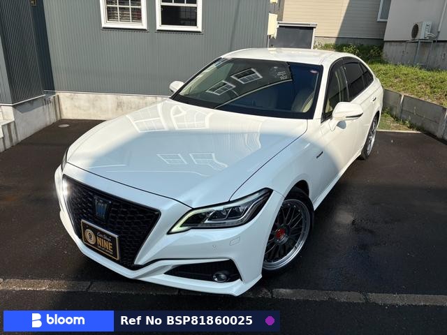2019 Toyota Crown Hybrid