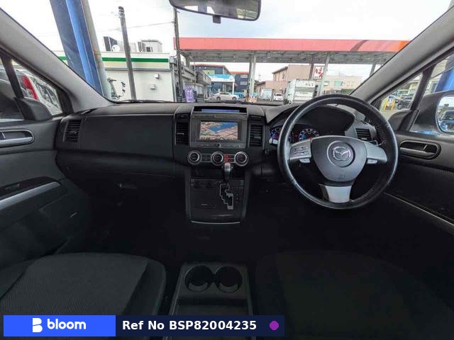 2006 Mazda MPV