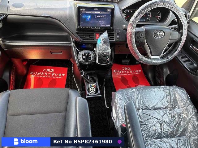 2016 Toyota Noah