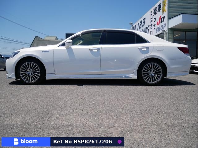 2014 Toyota Crown Majesta
