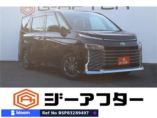 2022 Toyota Voxy