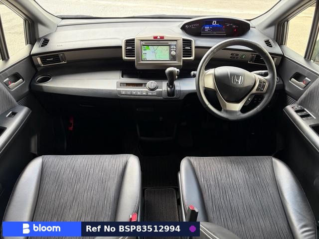 2012 Honda Freed Spike Hybrid
